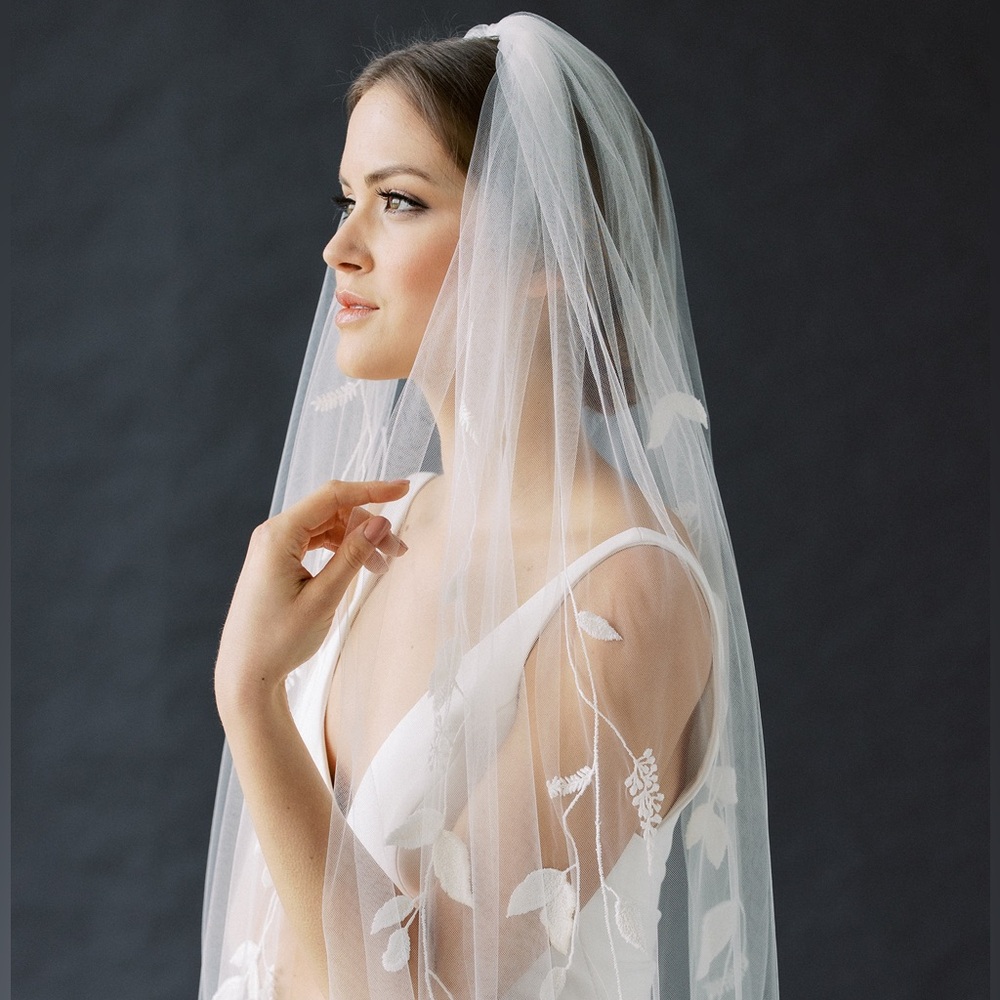 Toni Federici Phaedra Veil
